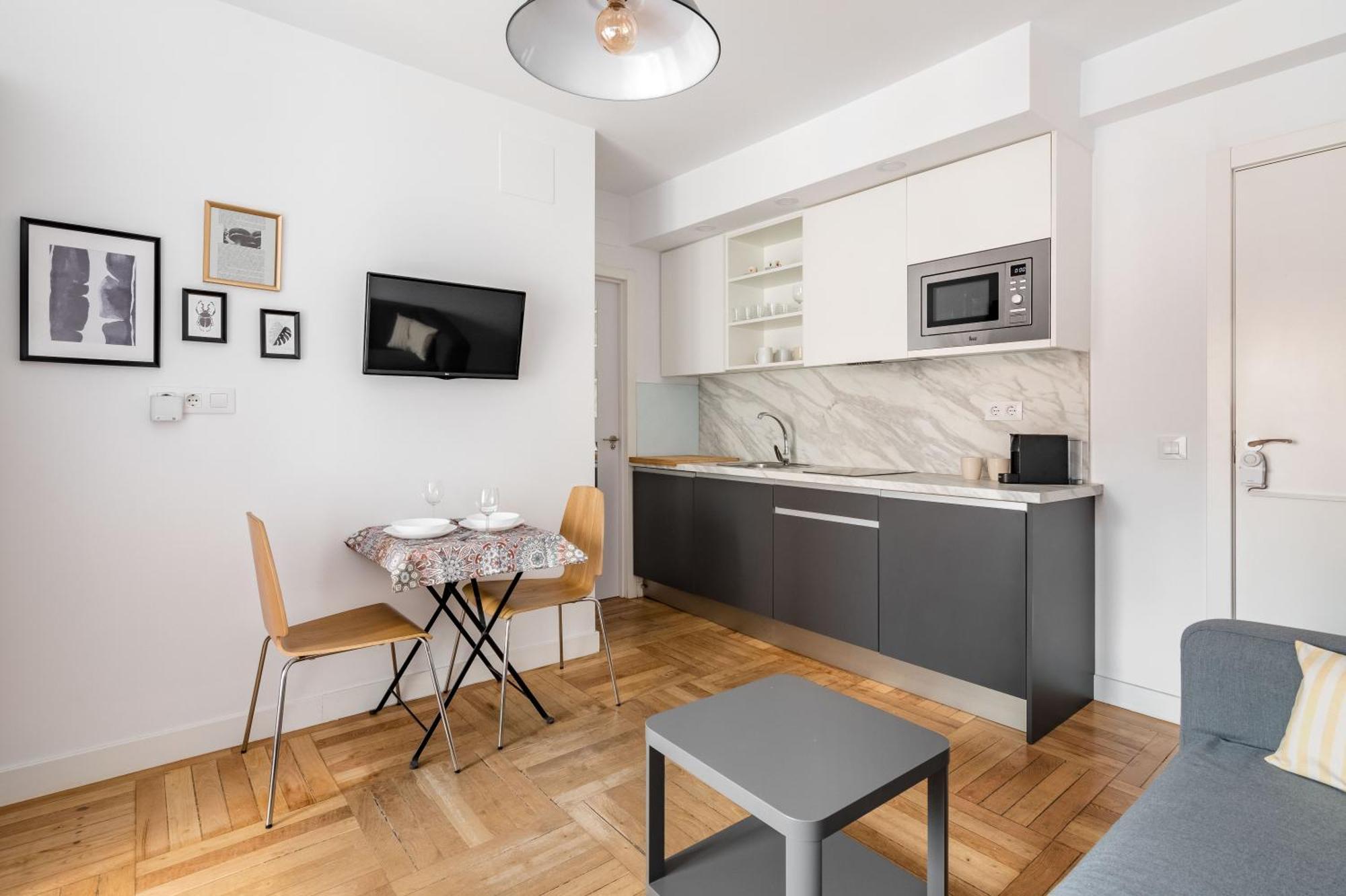 Charming Sol Studios Мадрид Екстериор снимка